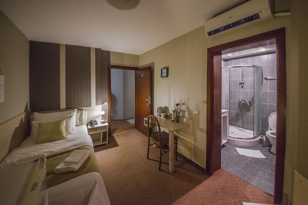 Hotel Bell Leskovac  Dış mekan fotoğraf