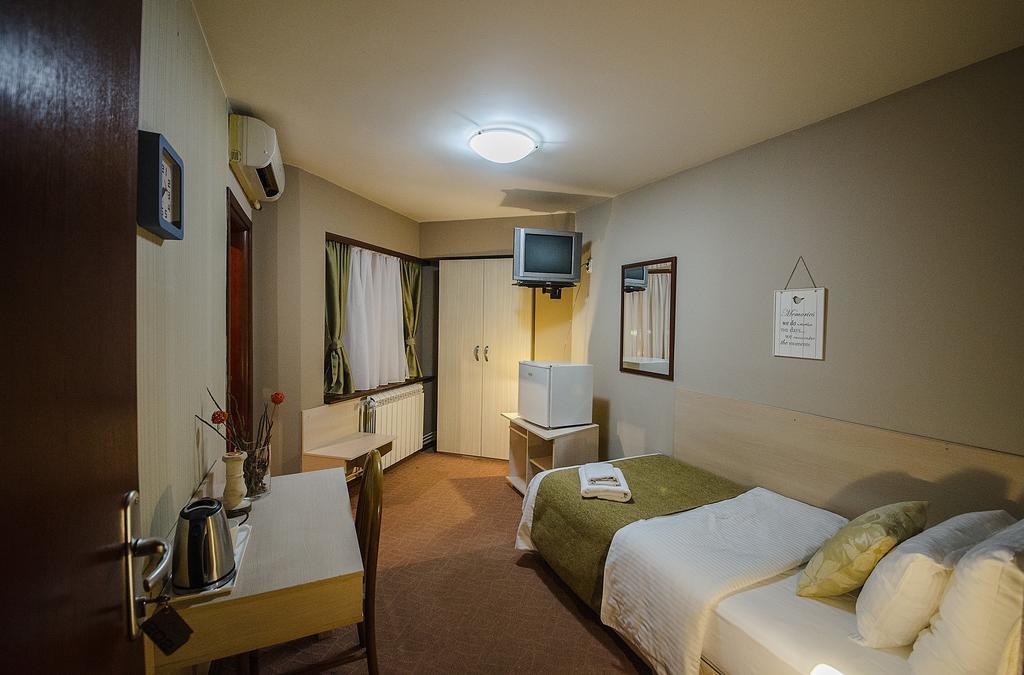 Hotel Bell Leskovac  Dış mekan fotoğraf