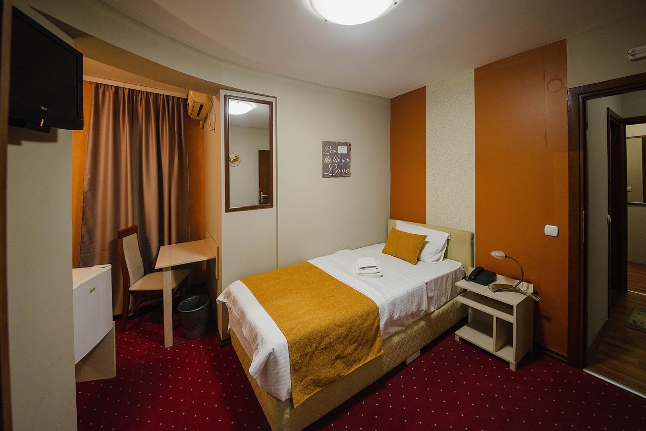 Hotel Bell Leskovac  Dış mekan fotoğraf